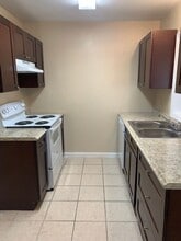 212 Hunters Ln in Eagle Lake, TX - Building Photo - Building Photo