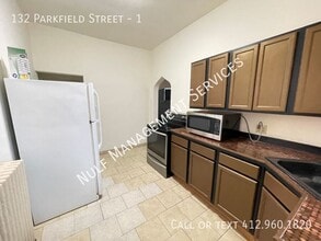 132 Parkfield St in Pittsburgh, PA - Building Photo - Building Photo
