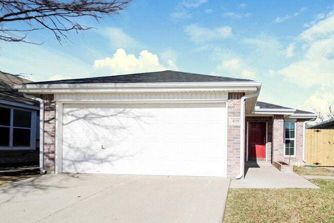 property at 825 Cruise St