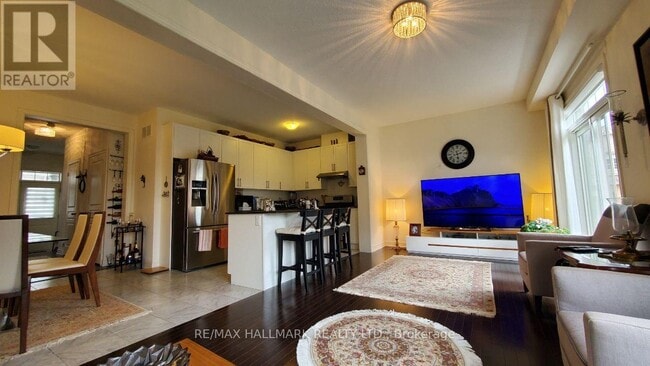 property at 19 Chouinard Wy