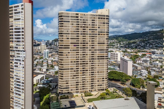 2499 Kapiolani Blvd