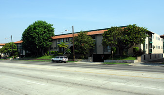 4141 W Rosecrans Apartamentos