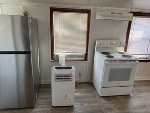 4745 Lind St in Norfolk, VA - Building Photo - Building Photo