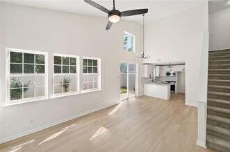 872 Windcroft Cir NW in Acworth, GA - Building Photo - Building Photo