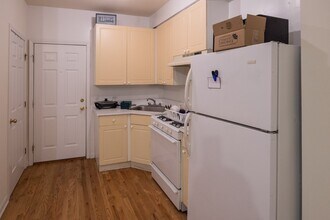 922 W Dakin St in Chicago, IL - Building Photo - Building Photo
