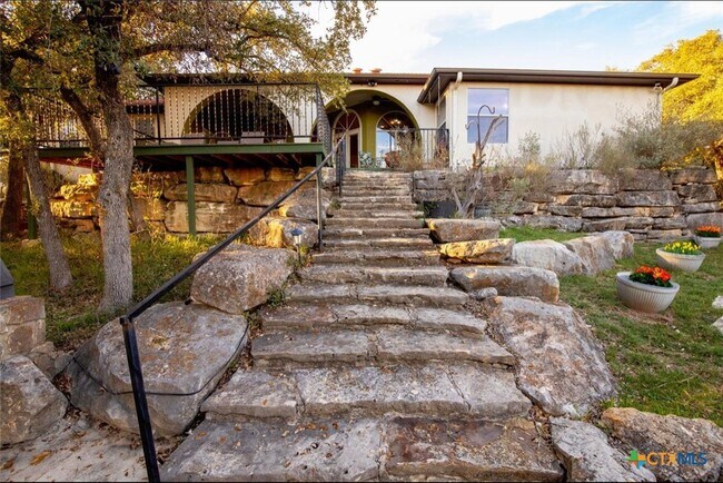 481 Lorne Rd in Canyon Lake, TX - Building Photo - Building Photo
