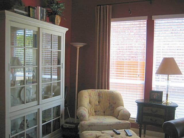 property at 8608 Palmer Ct