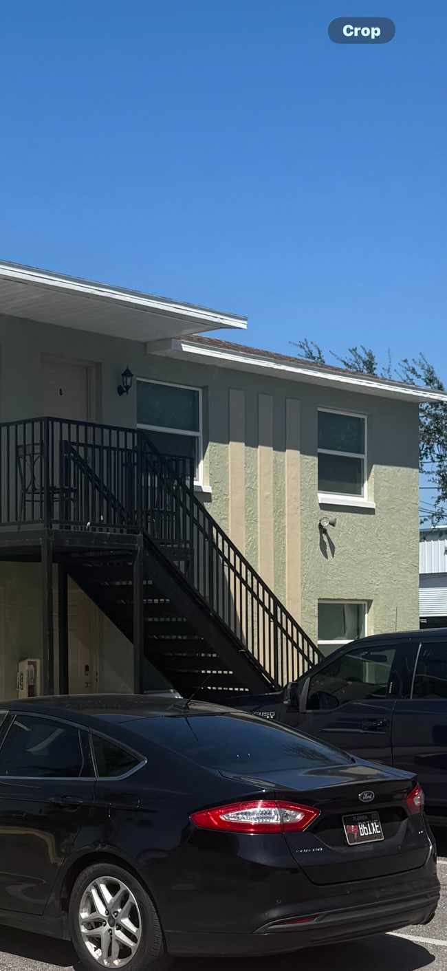 909 E Humphrey St, Unit C in Tampa, FL - Building Photo - Building Photo