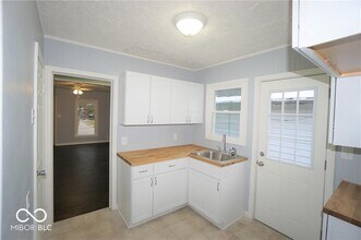 4842 Hillside Ave in Indianapolis, IN - Building Photo - Building Photo