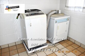 870 W Euclid Ave in Stockton, CA - Building Photo - Building Photo