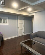132 Dolce Crescent in Vaughan, ON - Building Photo - Building Photo