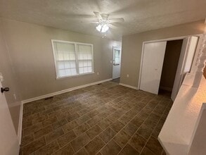 205 Chesterfield Pl in Lagrange, GA - Building Photo - Building Photo
