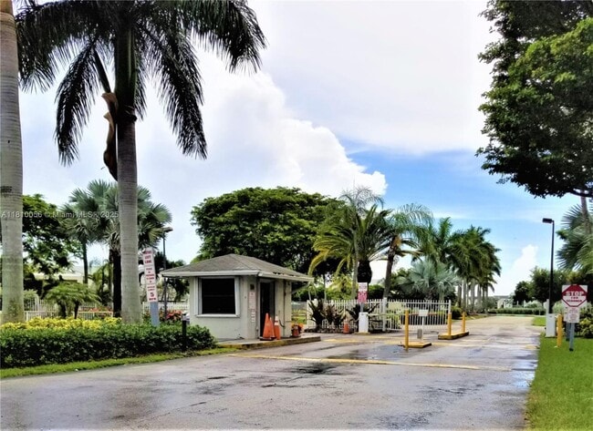1149 Independence Trail in Homestead, FL - Building Photo - Building Photo