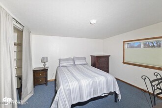 4698 Rochelle Rd in Homer, AK - Foto de edificio - Building Photo