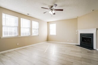 6011 Paducah Dr in Raleigh, NC - Building Photo - Building Photo