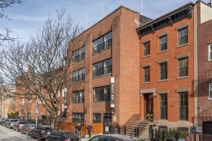 35 Claver Place in Brooklyn, NY - Building Photo
