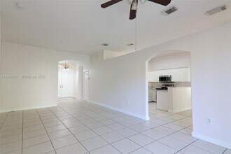 5321 SW 130th Terrace in Miramar, FL - Building Photo - Building Photo
