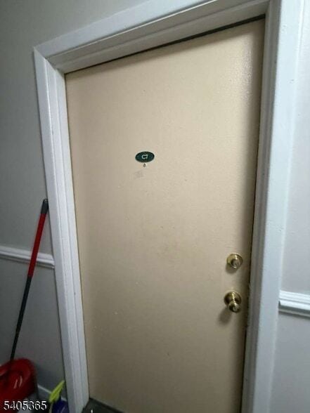 123 W 1st Ave, Unit C07 in Roselle, NJ - Building Photo - Building Photo