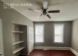 211 Weiss Ave in St. Louis, MO - Building Photo - Building Photo