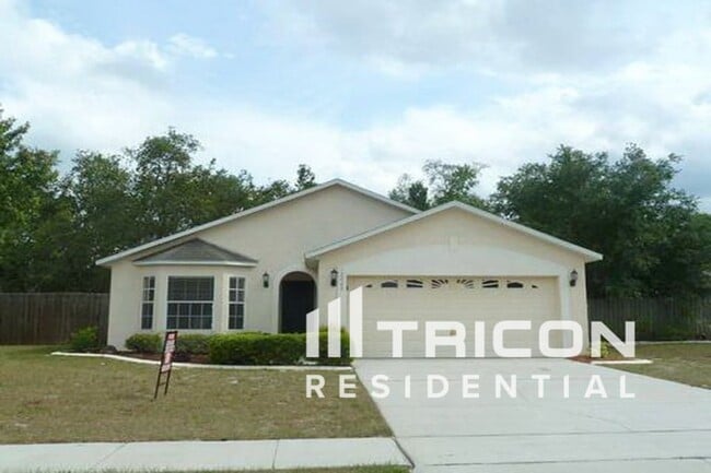 property at 10440 Coconut Grove Ln