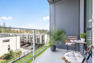3594 Malsum Dr in North Vancouver, BC - Building Photo - Building Photo