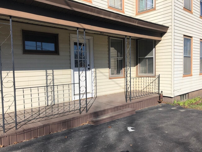 86 College Ave, Unit APT 3