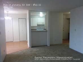 7317 224th St SW-Unit -#A10 in Edmonds, WA - Building Photo - Building Photo