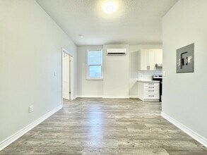 43-43 Division St in Welland, ON - Building Photo - Building Photo