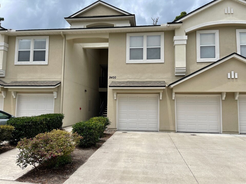 9400 Underwing Way in Jacksonville, FL - Building Photo
