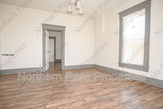 2111 Portland Ave in El Paso, TX - Foto de edificio - Building Photo