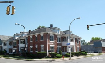 Meadows Apartments in Buffalo, NY - Building Photo