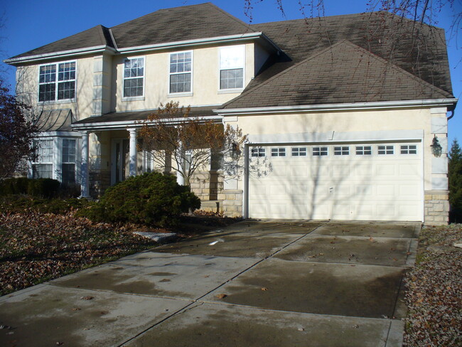 7758 Kelly Dr in Dublin, OH - Building Photo - Building Photo