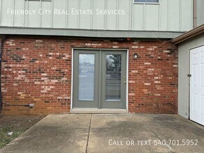3 Holly Ct in Harrisonburg, VA - Building Photo - Building Photo