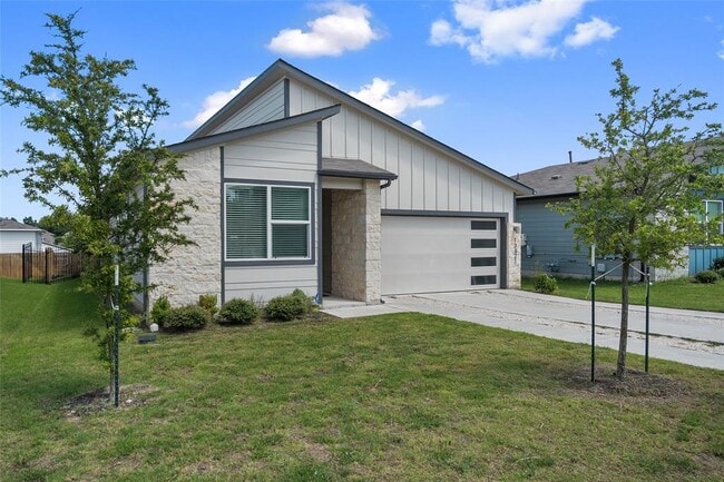 property at 13821 Zuhause Dr