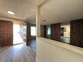 4555 Jefferson Blvd in West Sacramento, CA - Building Photo - Building Photo