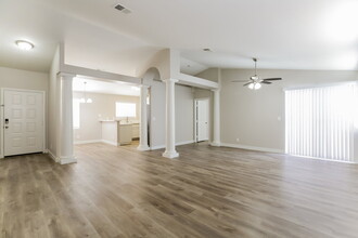 8790 Wahine Ct in Henderson, NV - Building Photo - Building Photo