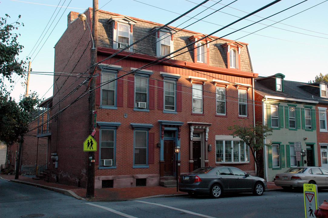 109 Washington St in Harrisburg, PA - Building Photo