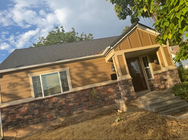 property at 244 40th St