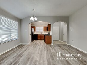 7402 Deloache Ave in Humble, TX - Building Photo - Building Photo