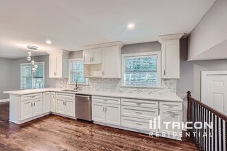 2241 Wallingford Dr in Decatur, GA - Building Photo - Building Photo