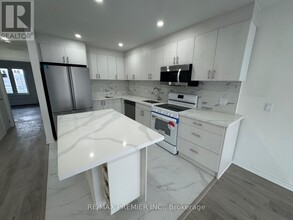 2986 Dufferin St in Toronto, ON - Building Photo - Building Photo