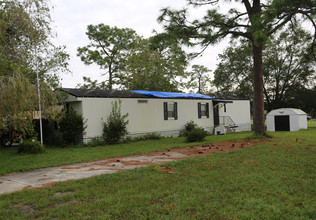 Rock Springs Mobile Home Park in Apopka, FL - Building Photo - Building Photo