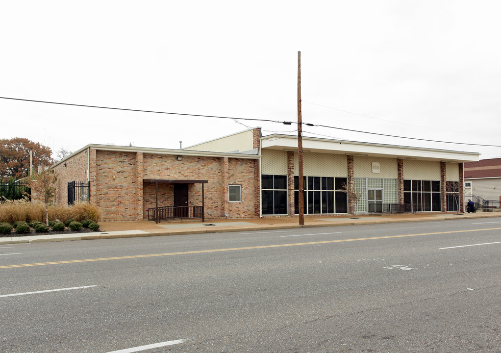 600 Poplar Ave in Memphis, TN - Foto de edificio