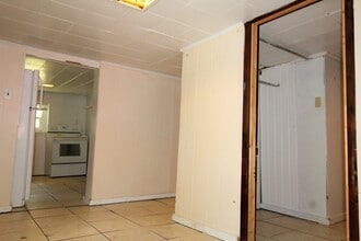 1023 College Ave in Morgantown, WV - Building Photo - Building Photo