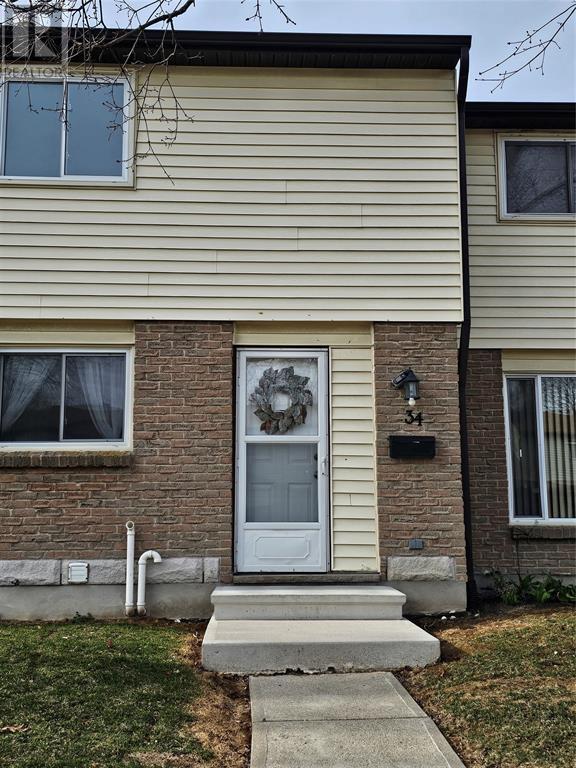 215 Trudeau Dr