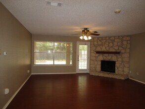 7612 Islander Dr in Austin, TX - Building Photo - Building Photo