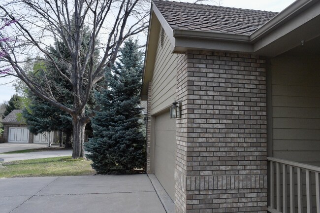 838 Ashford Ln in Fort Collins, CO - Building Photo - Building Photo