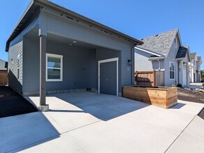 3694 Babcock Ln in Eugene, OR - Building Photo - Building Photo