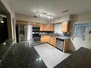 1030 Pampas Dr SE in Albuquerque, NM - Building Photo - Building Photo