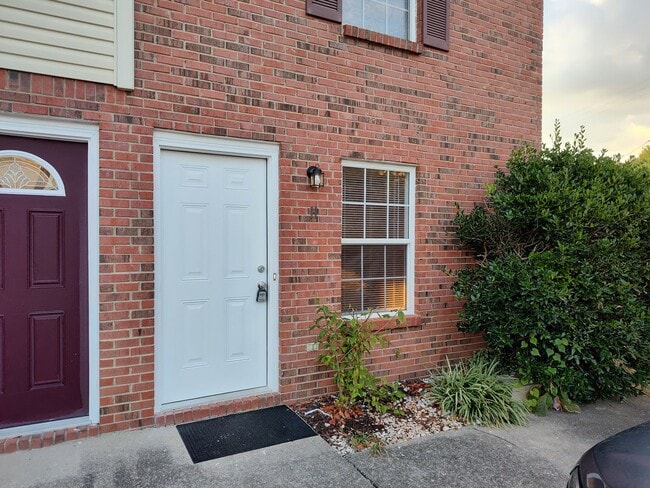 284 Raleigh Dr